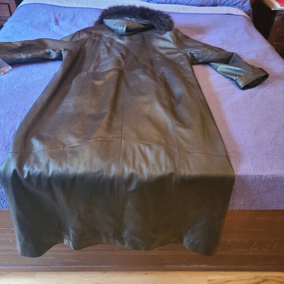 Abaci Brand long brown 100% leather coat
